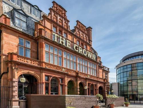 Cricklewood Hotel | The Crown London, WorldHotels Distinctive