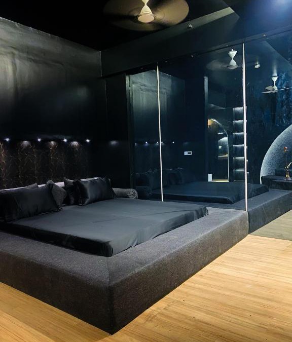 Gomti Nagar Apartment | The Dark Room