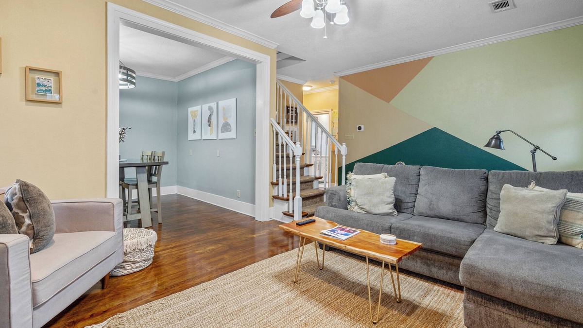 Hot Springs House | The Dawson — Charming & Quiet. Close to Downtown, Hiking and Biking