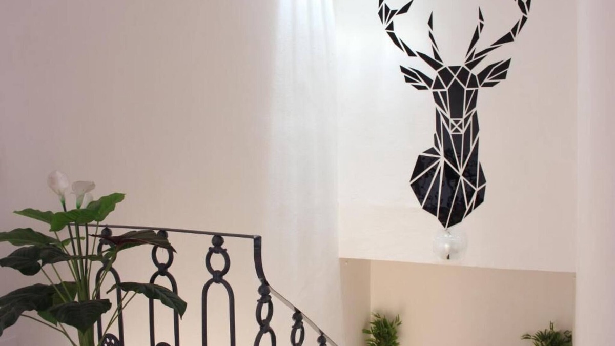 Florence House | The Deer Oasis