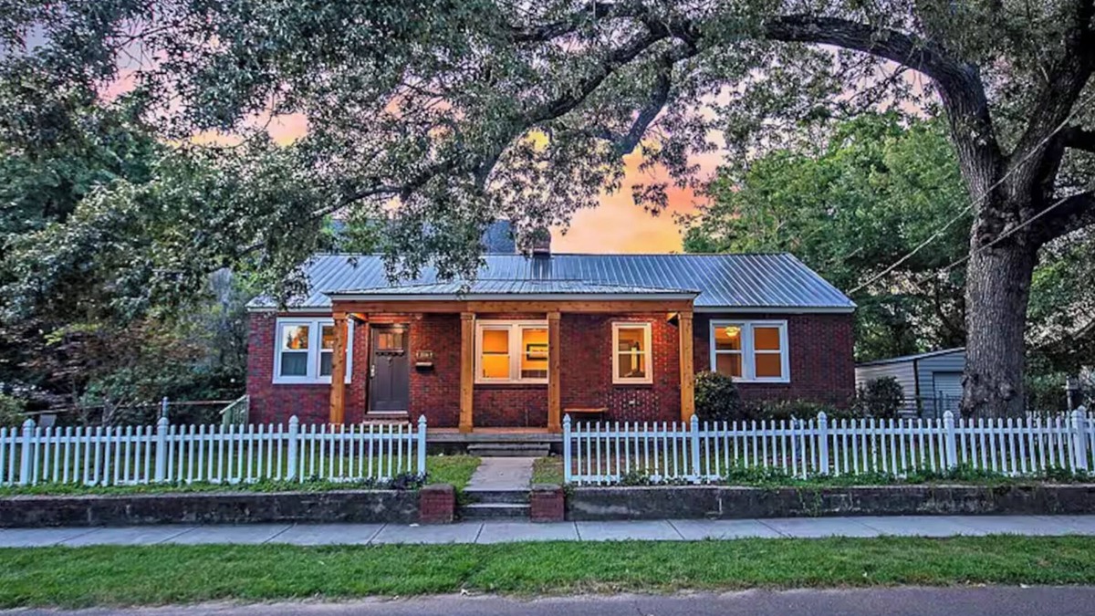 North Charleston House | The Delsey: family home steps away from Park Circle