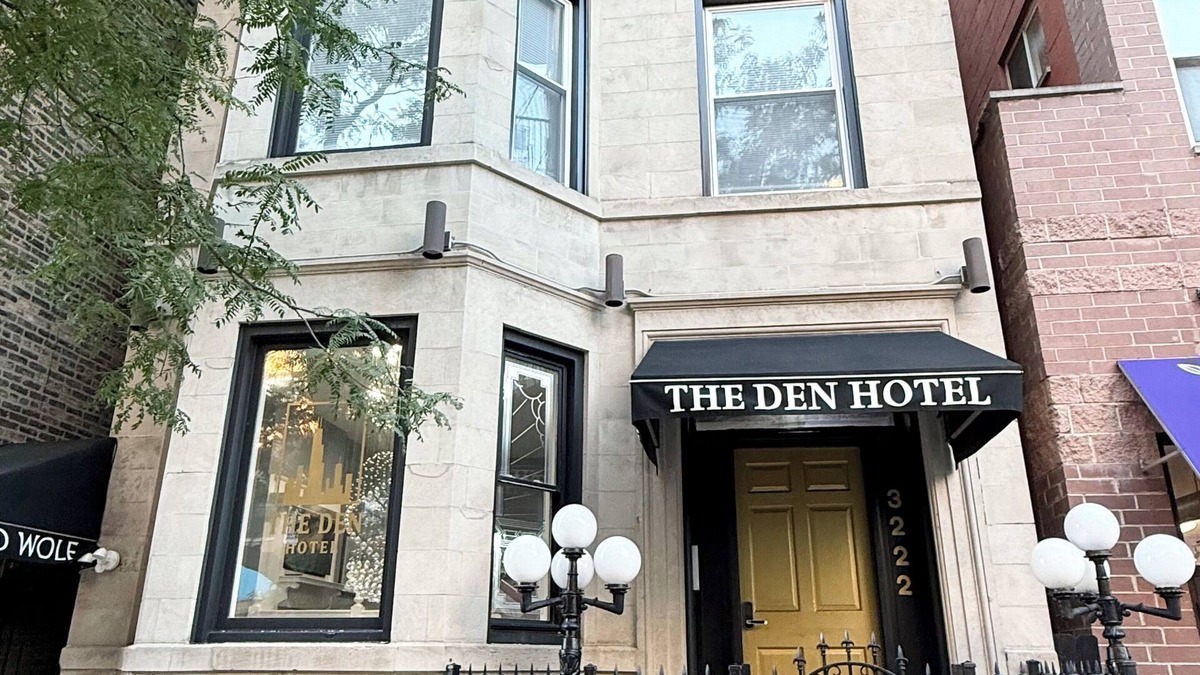 Lakeview Hotel | The Den Hotel