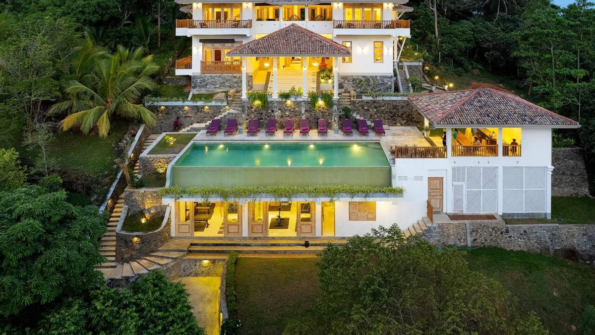 Unawatuna Villa | The Divine Villa and Pavilion