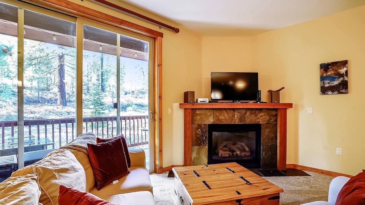 Truckee Condo | The Dolomite Getaway #6