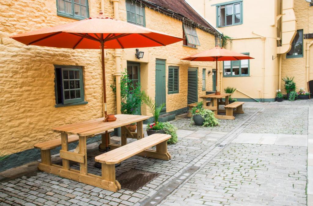 Wincanton Hotel | The Dolphin Hotel