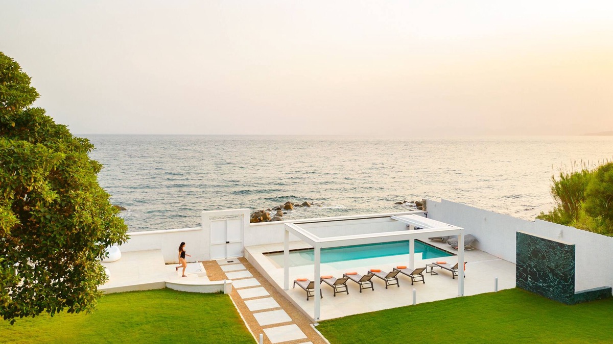 Quartu Sant'Elena Villa | The Door to the Sea of S'Arpagiu, direct access to the sea, private pool