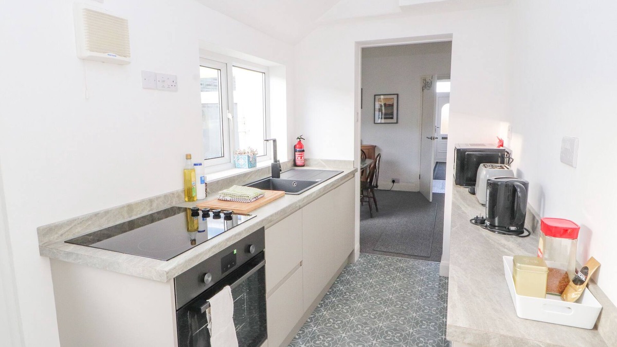 Wigton Cottage | THE DORMIE HOUSE, pet friendly, country holiday cottage in Silloth