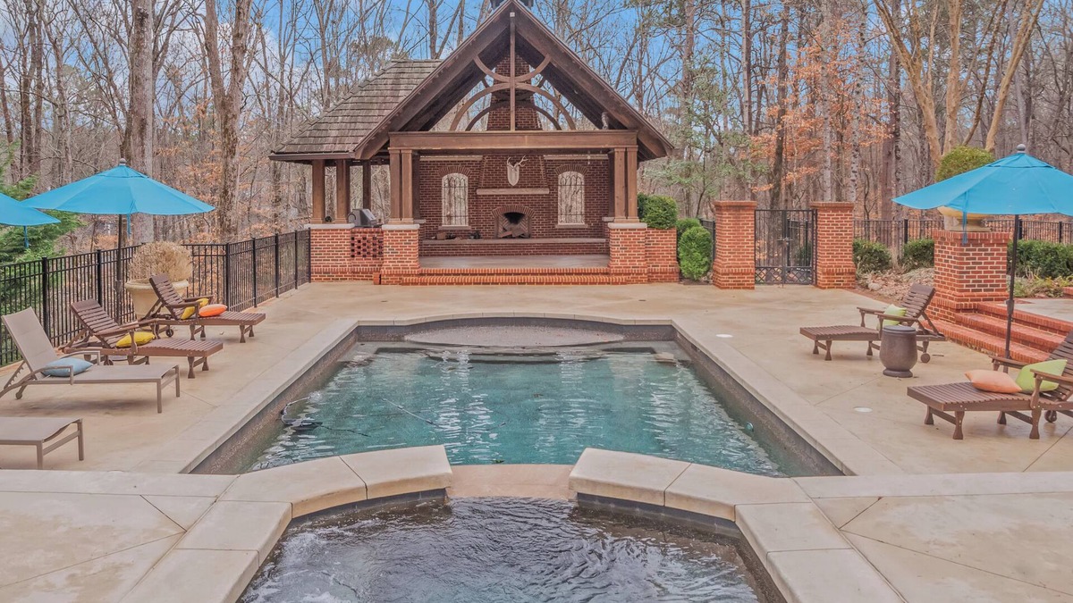 Douglasville House | The Douglasville Oasis