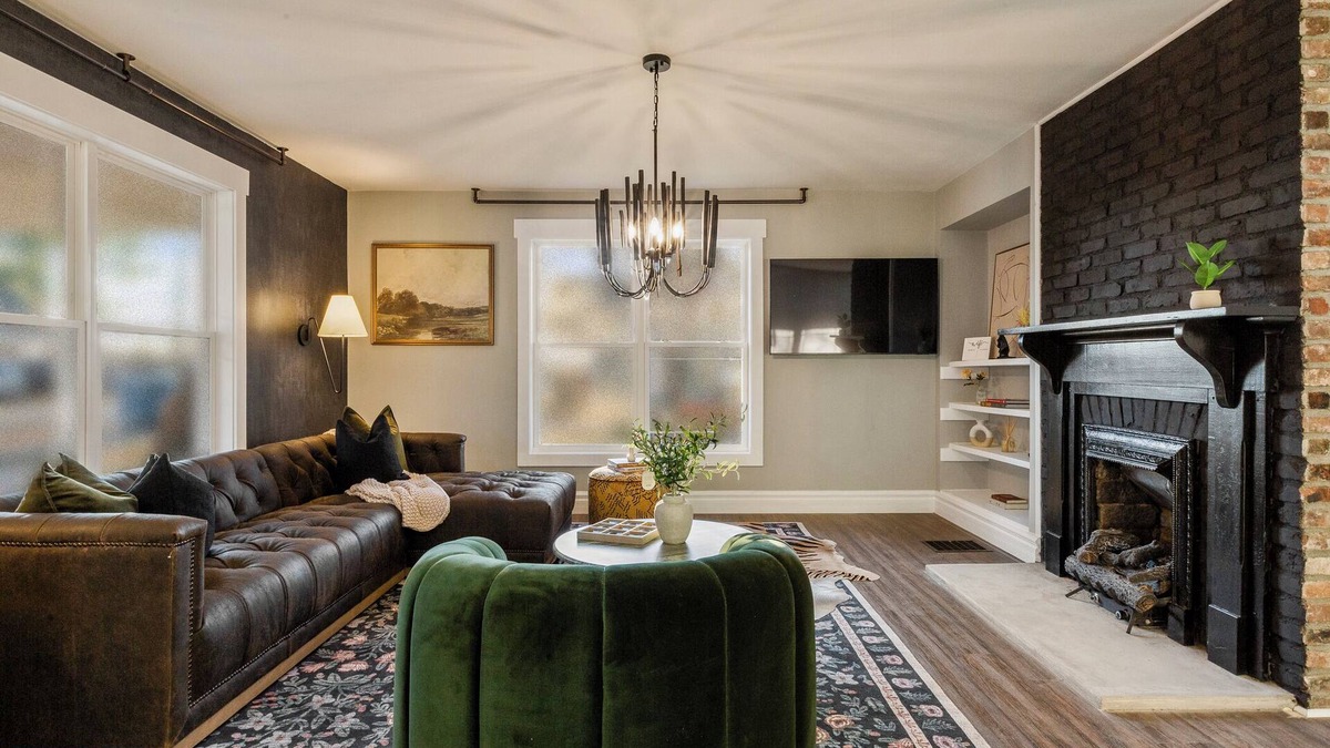 Lawrenceburg House | The Downtown Spot - on the Bourbon Trail