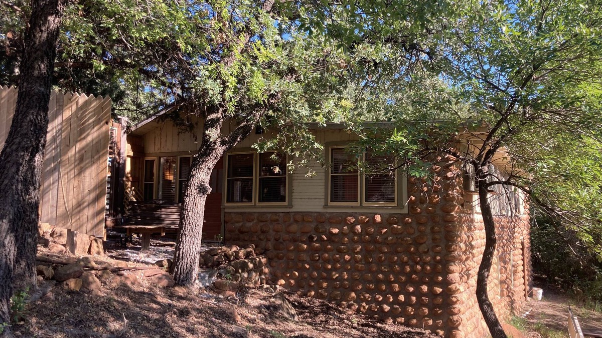 Medicine Park Cottage | The Dragonfly