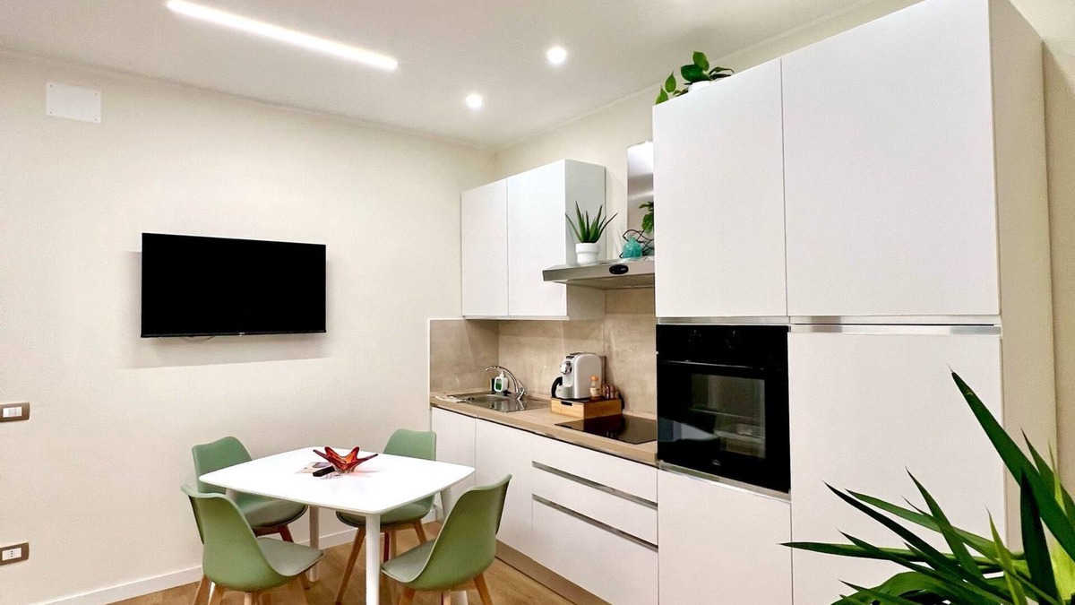 Savona Apartment | The Dream Apartment Green, Savona with AC, WiFi