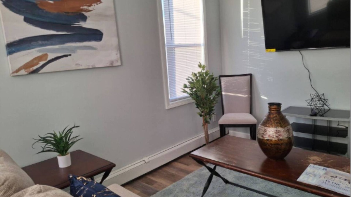 Providence Apartment | The Dual-Suite at Mt. Pleasant 2B APT Laundry "P"
