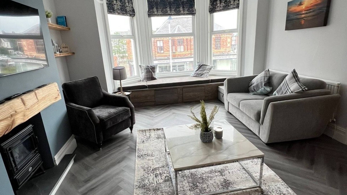 Lytham St. Anne's Apartment | The Dunes, Lytham St Annes - stunning coastal getaway!