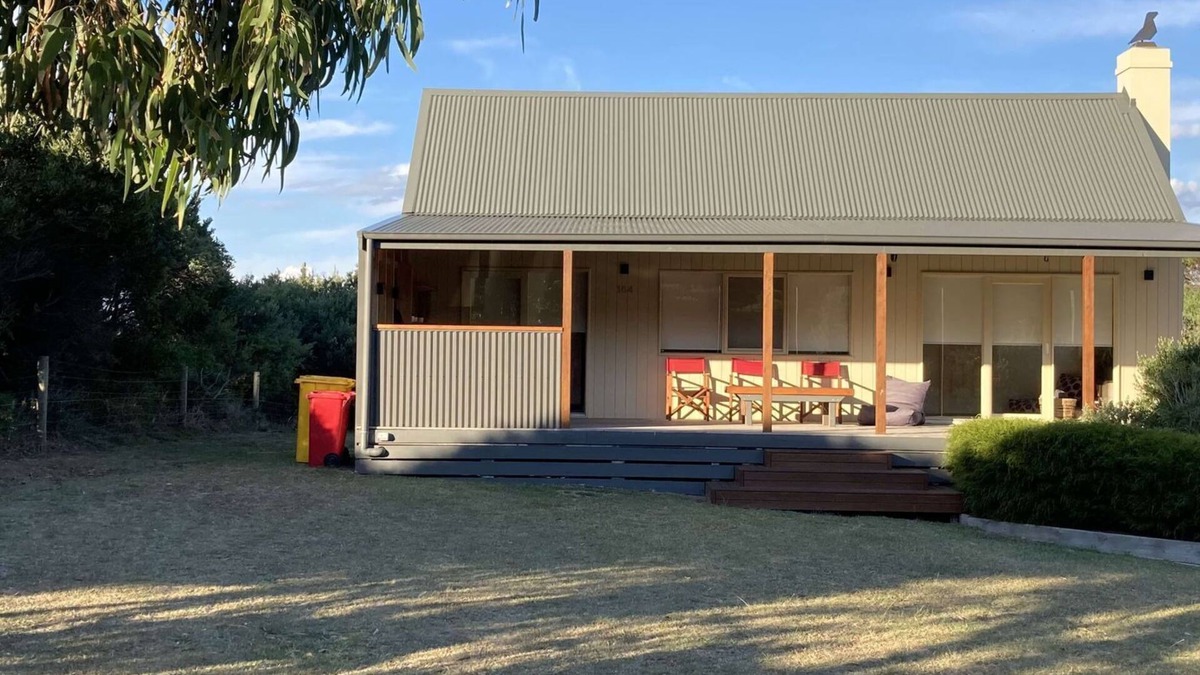 Venus Bay House | The Dunes - overlooking the Cape Liptrap Coastal Park