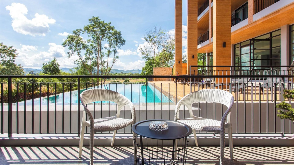 Pak Chong Hotel | The Earth Anthioch Khao Yai