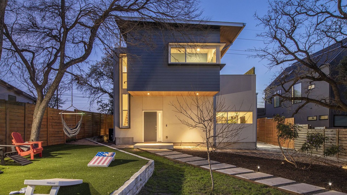 Swede Hill House | The Eastsider by Lodgewell