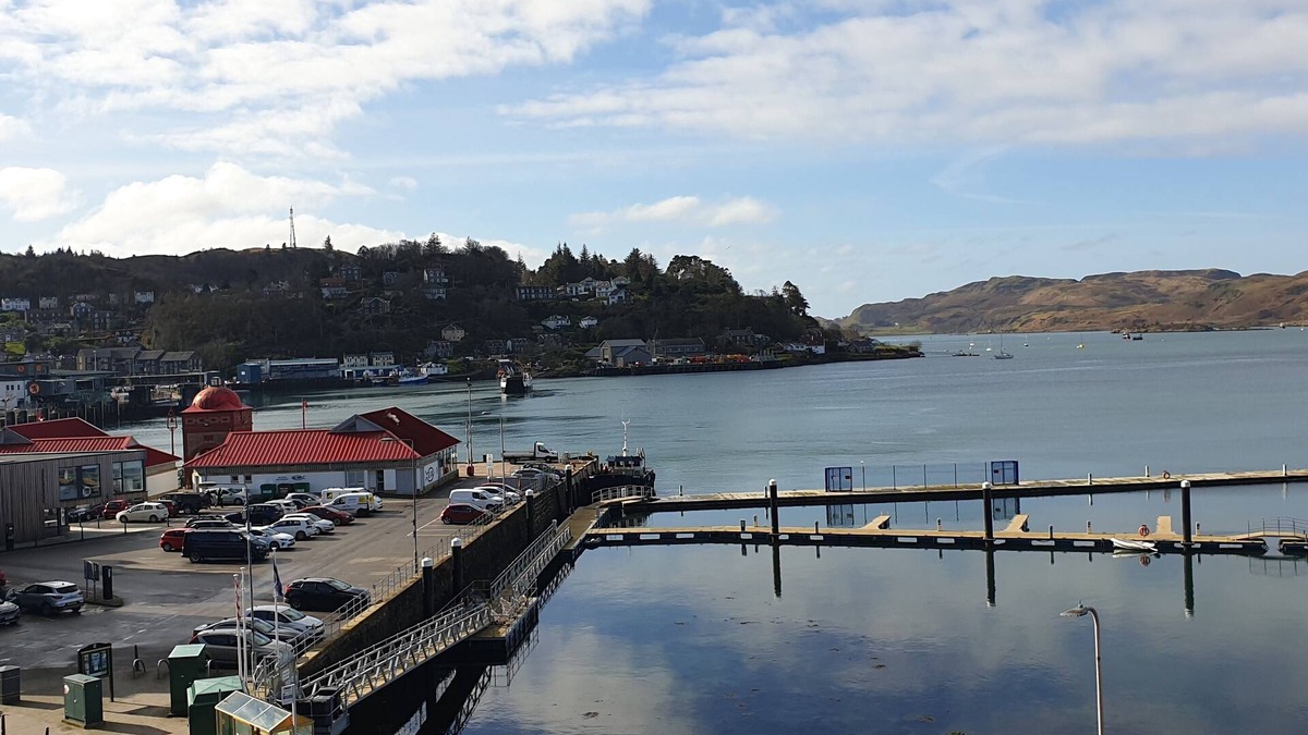 Oban Apartment | The Editor's Choice