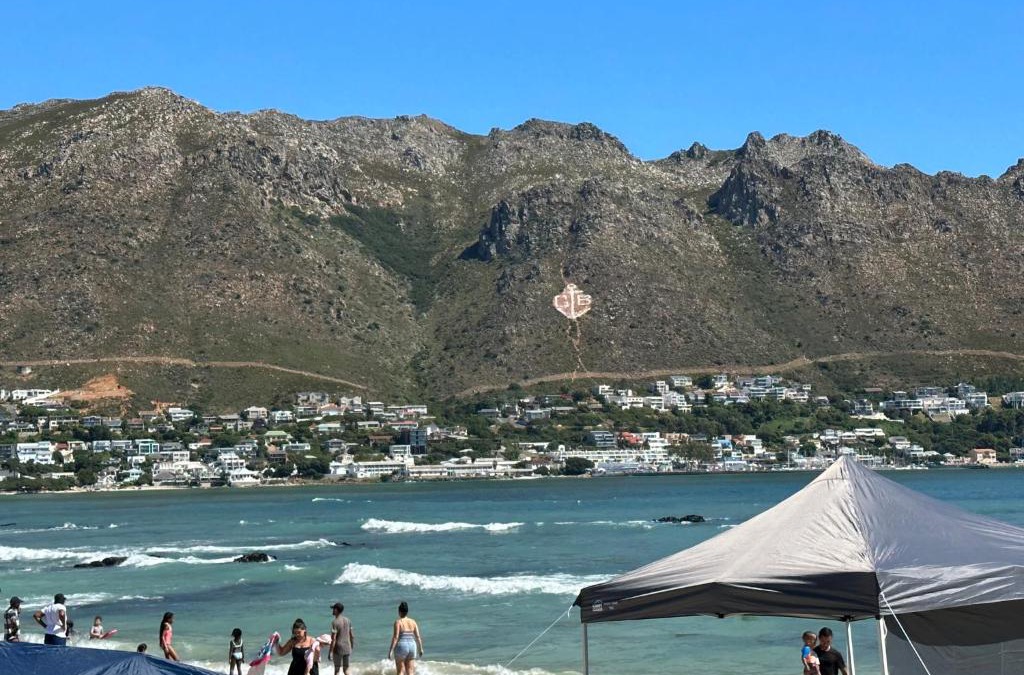 Gordons Bay Central Apartment | The Elephant House