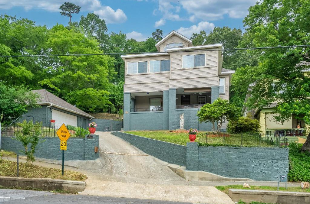 Hot Springs House | The Elizabeth