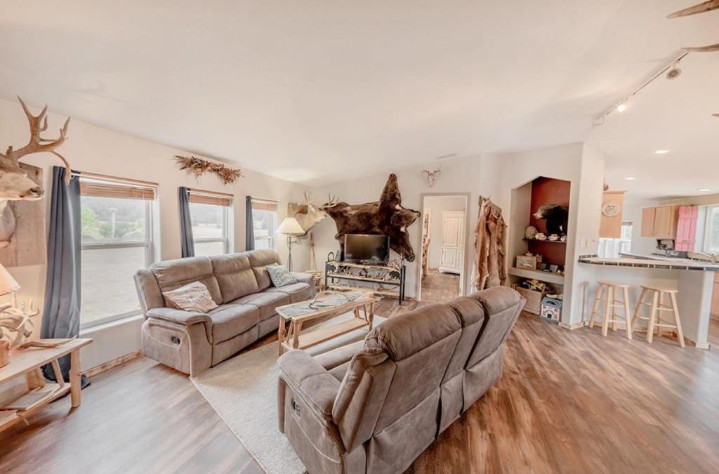 Boundary County House | The Elk Run 2 bed 2 bath family retreat with wifi
