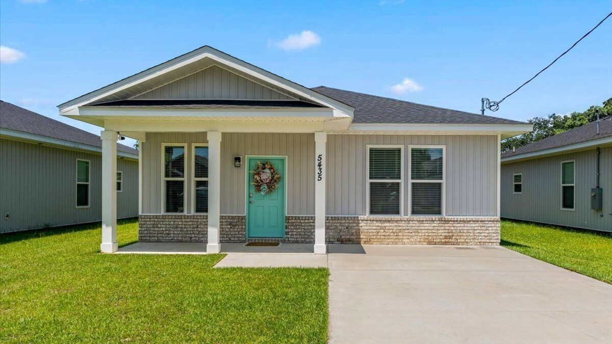 Ono Island Cottage | The Emerald Coast’s best-kept sea-cret! Lolli & Pop's Gulfside Getaway!