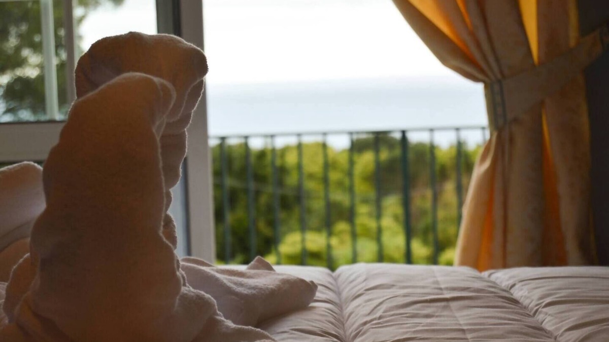 Biscoitos Apartment | The Emigrant House - Quarto Suite