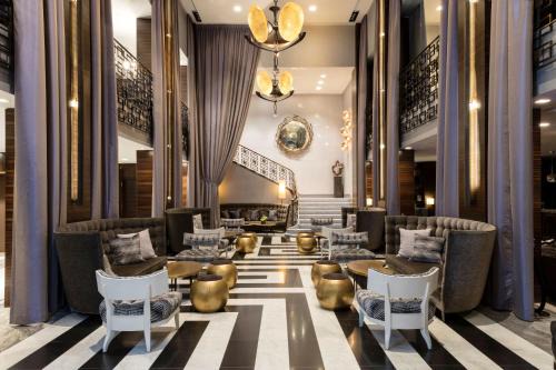 Lincoln Square Hotel | The Empire Hotel New York