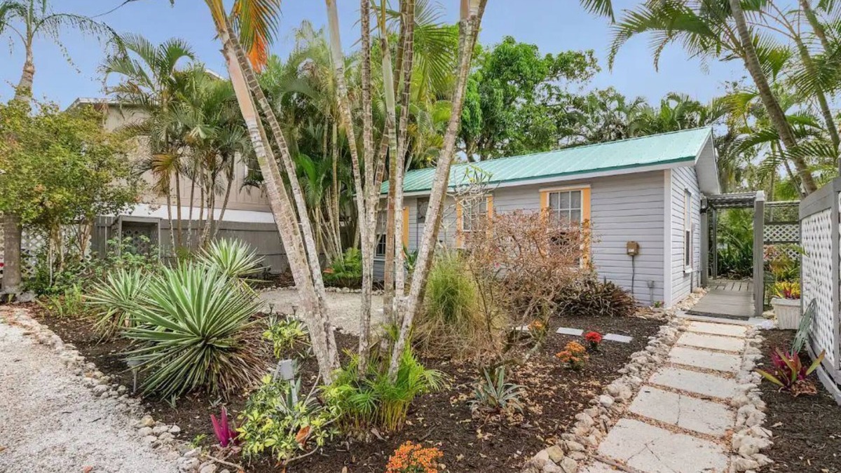 Bonita Springs House | The Enchanted Cottage; Imperial River Kayak Trail Oasis adjacent to Downtown Fun