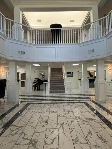 Roswell Hotel | The Enchanted Suites & Residence