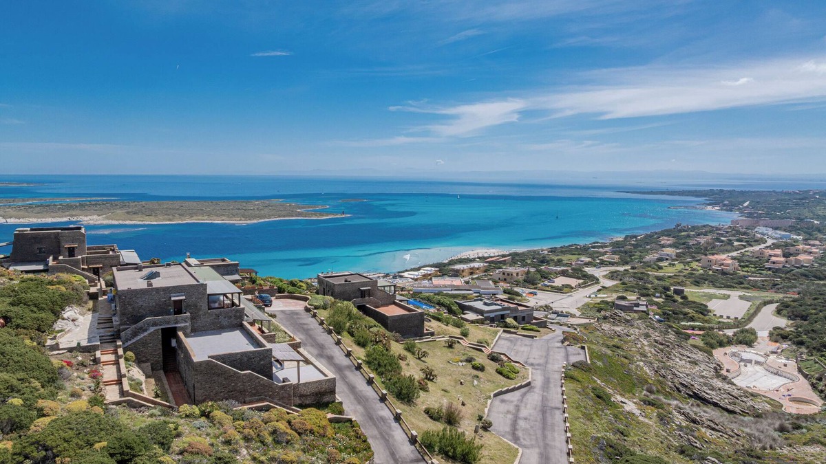 La Pelosa House | The Endless Sunset - Best Pelosa View, 5 Min Walk