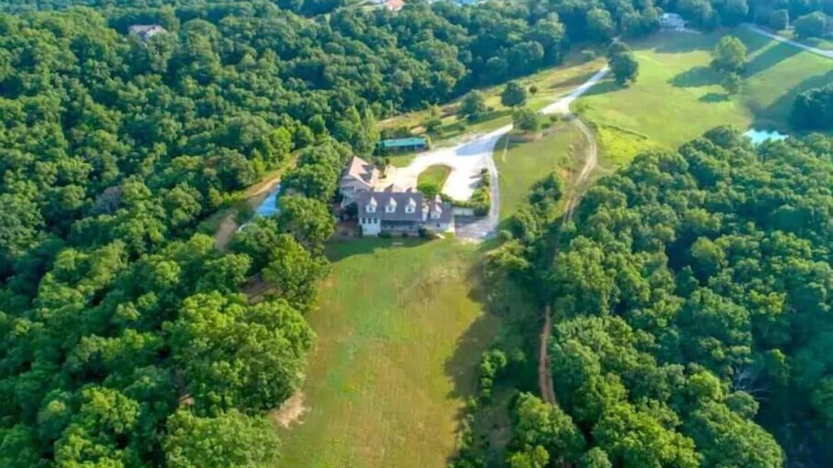 Ponce De Leon Bed & Breakfast | The Entire Hummingbird Inn - 11 private suites