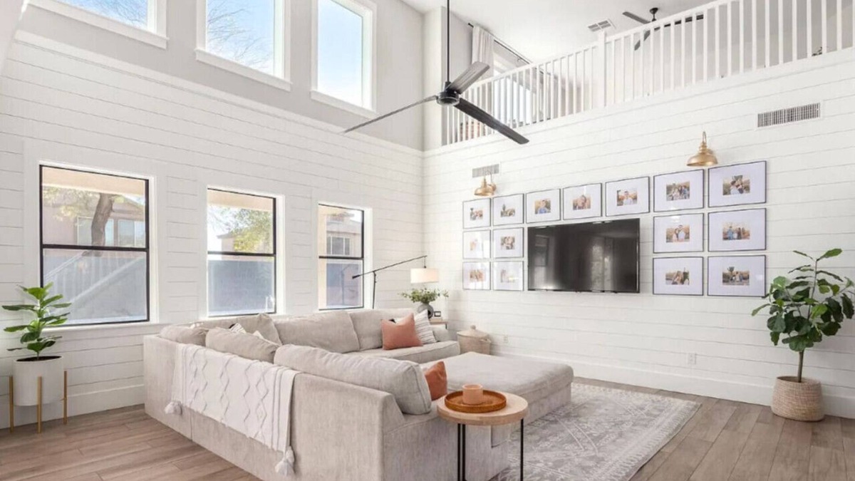 Power Ranch House | The Esplanade Experience | Pool | BBQ Grill| Modern | Cozy