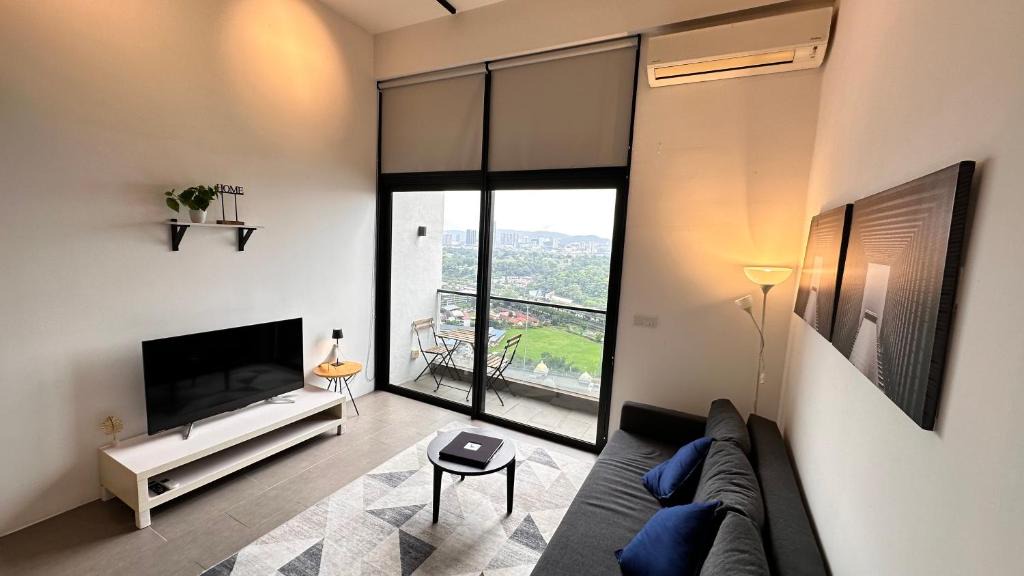 Brickfields Apartment | The Establishment Bangsar #23a by Ouki
