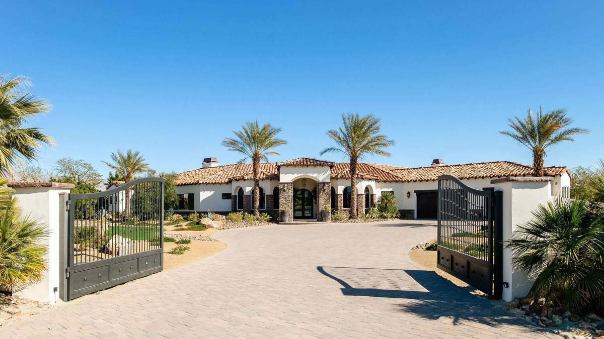 Thousand Palms House | The Estate at Via Las Palmas