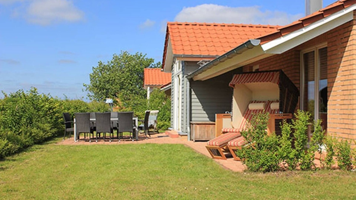 Kosel House | The exclusive "Windrose" vacation home is ideal for a family of 6 or a couple of friends and offers the chance to cool off on hot days at the nearby bathing area