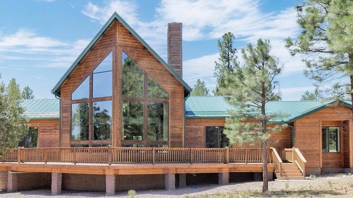 Happy Jack Cabin | The EXECUTIVE LEVEL retreat for families and outdoor lovers in Happy Jack, AZ!
