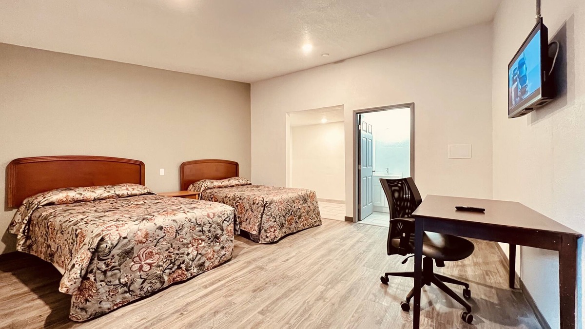 Northridge Hotel | The Express Inn