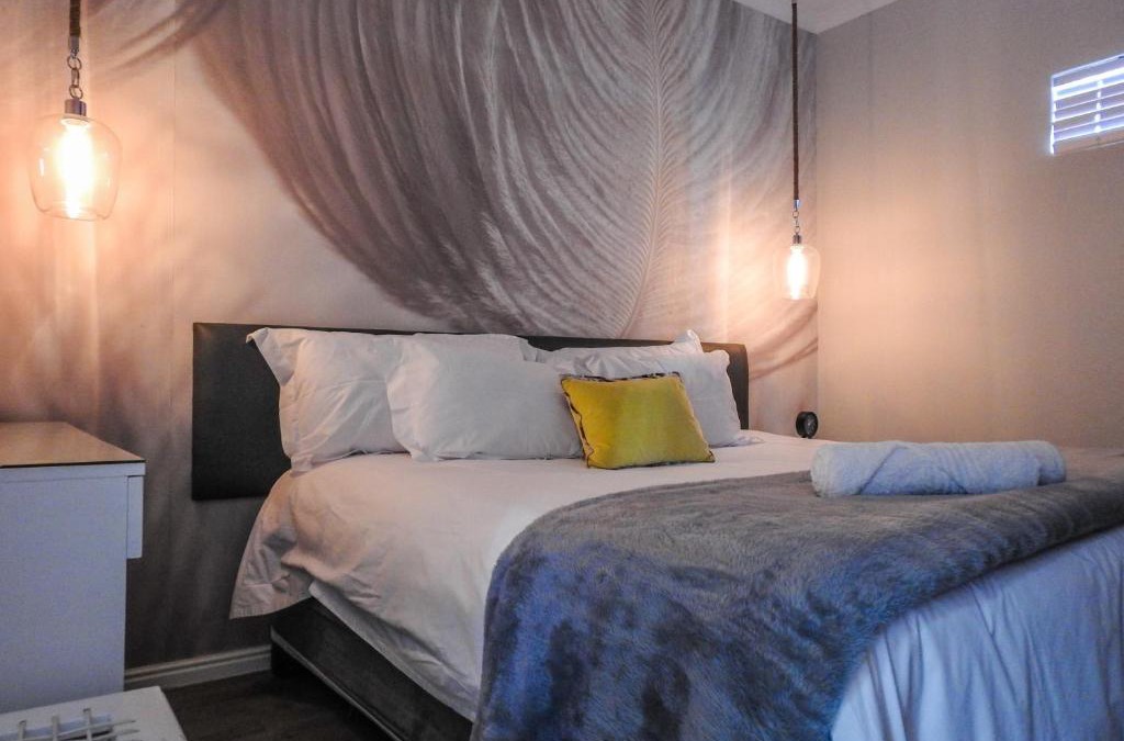 Oudtshoorn Hotel | The Featherbed - Oudtshoorn