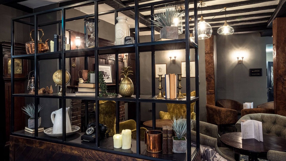 Ludwel Hotel | The Feathers Hotel