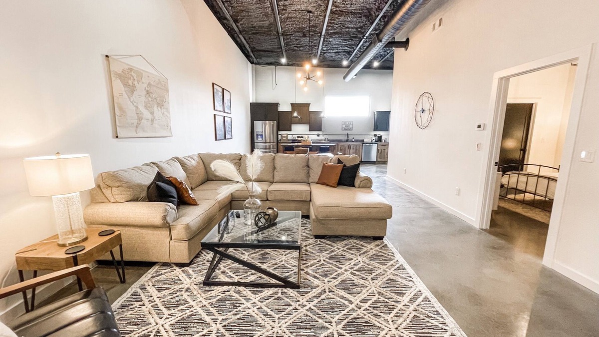 Mountain Home Apartment | The Flats - Industrial modern loft within walking distance to downtown!