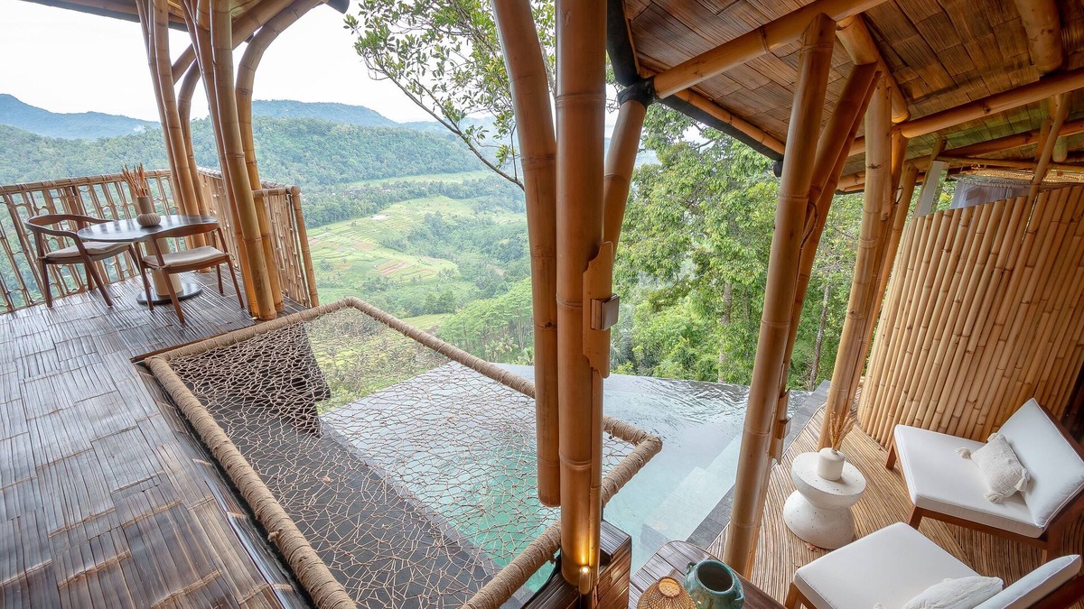 Klungkung Villa | The Floating Treehouse Villa By Avana - A Dreamy Treehouse with a View