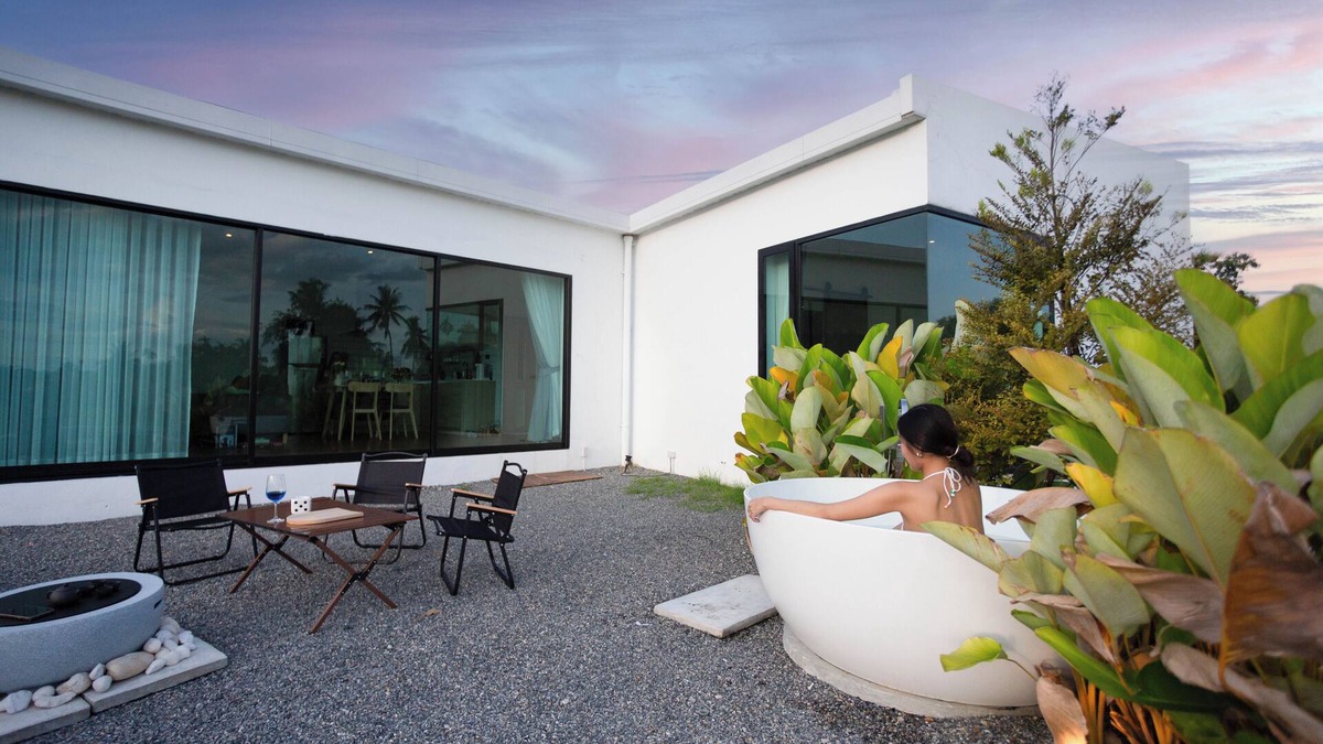 San Sai Villa | The Floating Villa BBQ Bikes Rice Fields