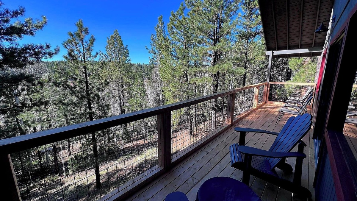 Duck Creek Village Cabin | The Flying Squirrel Getaway