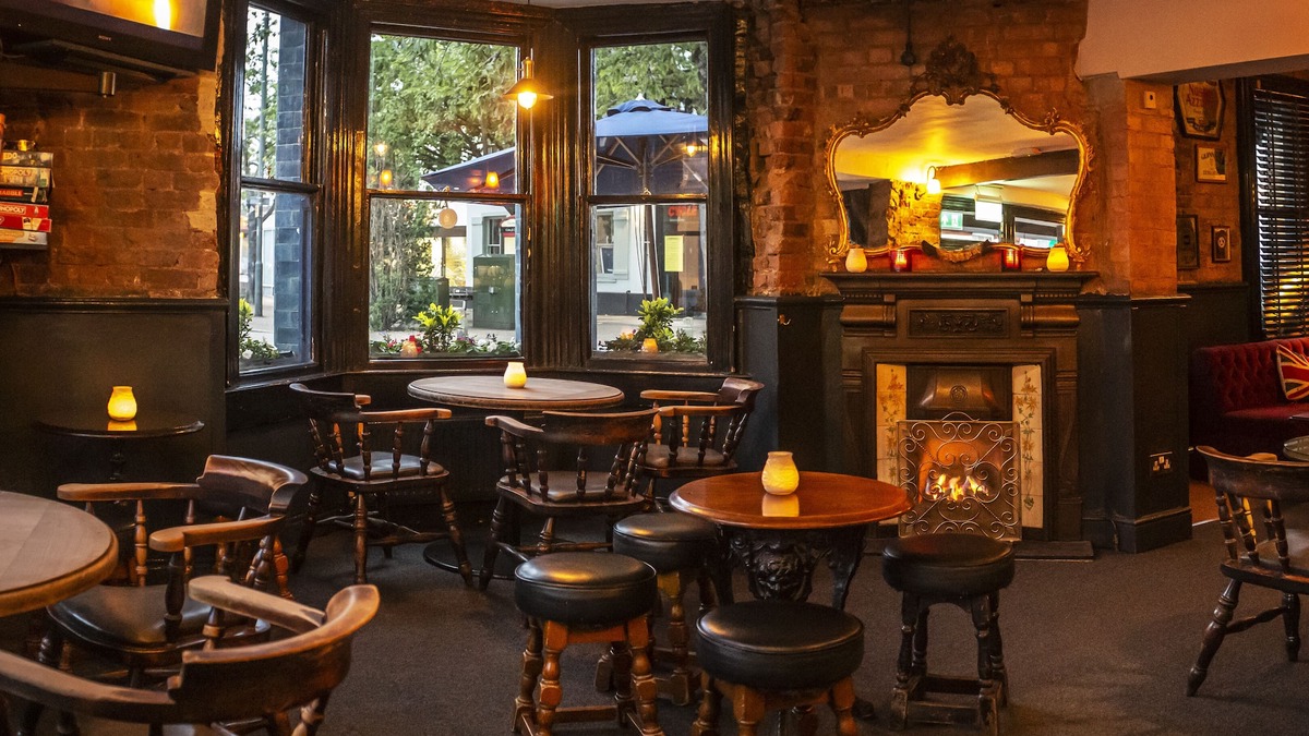 Hampton Wick Hotel | The Foresters Arms