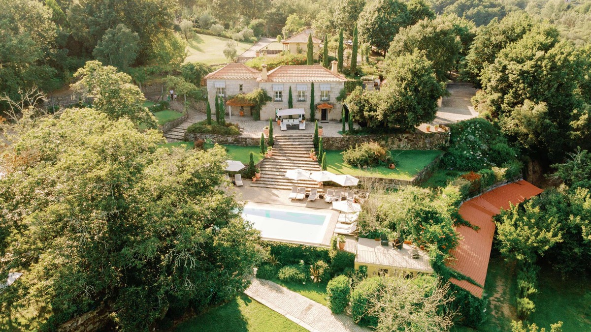 Sao Tiaguinho Villa | The Fox House - Private Villa & Nature