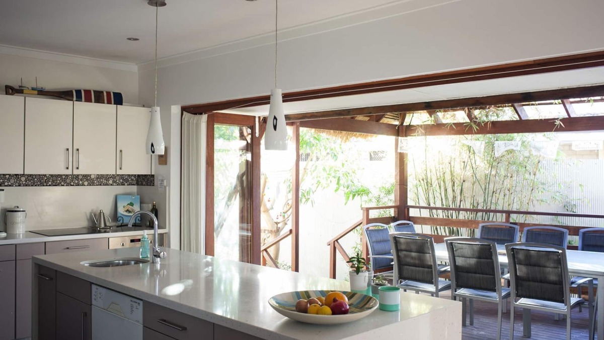 Fremantle House | The Fremantle House - longer stays, WiFi, Netflix, full aircon, private garden