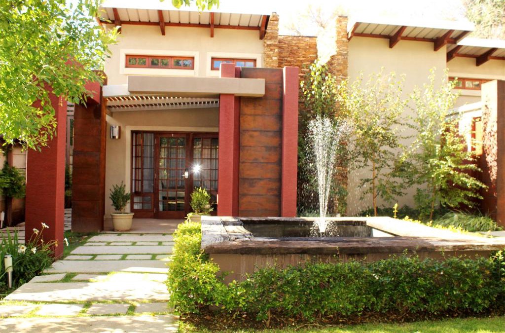 Komani Hotel | The Gallery