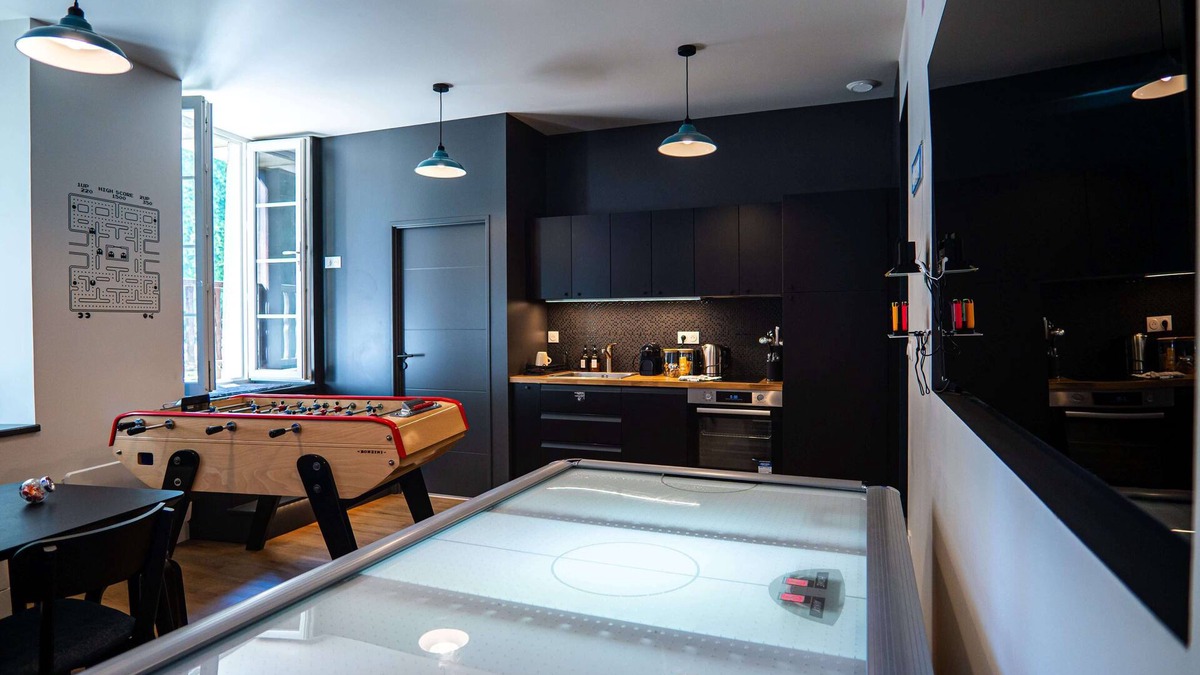 Centre Ville Apartment | The Game Room