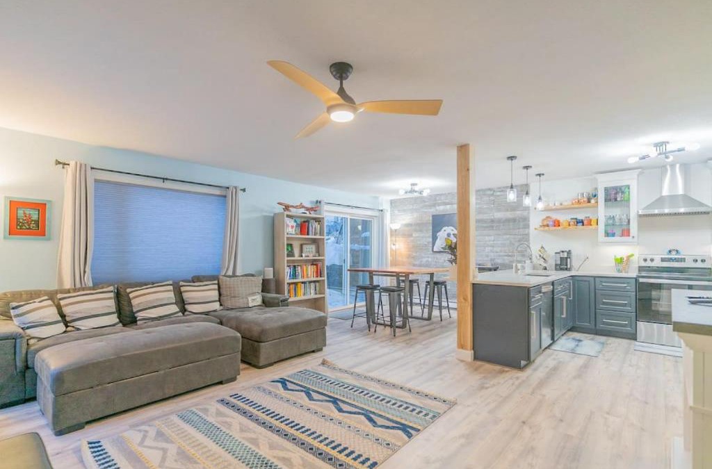 College House | The Garay Townhome w/Contemporary Vibes