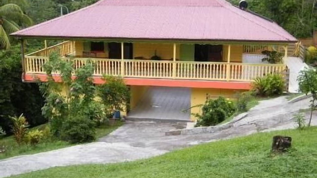 Gros-Morne House | The Garden Cottage, a traditional island home in the heart of Martinique